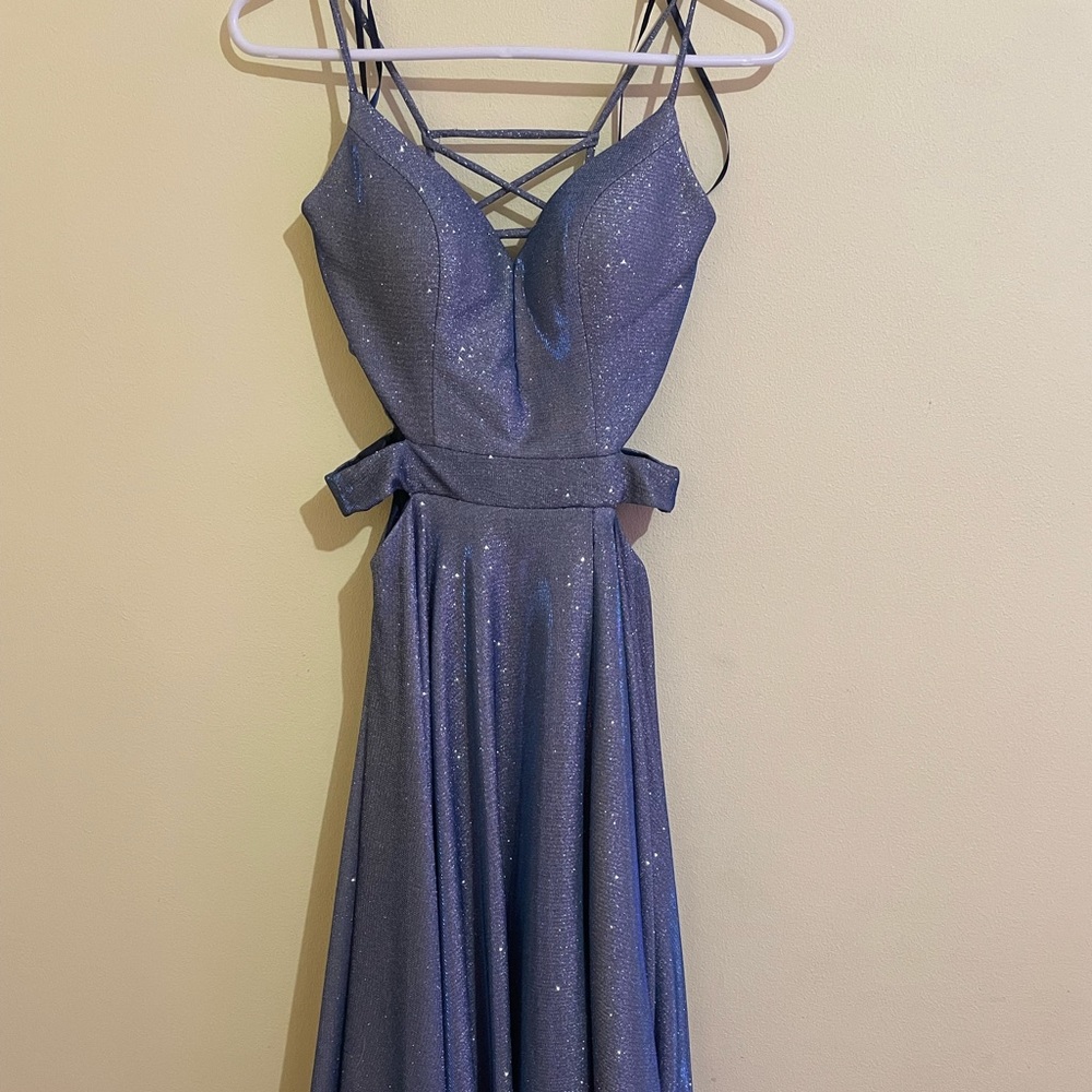 Juniors Beautiful prom dress, size 2